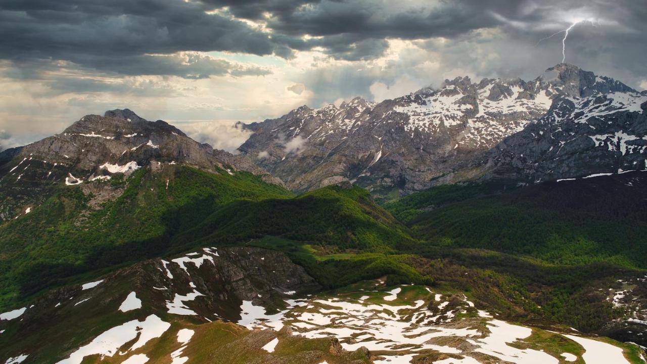 Hotel La Cuna Del Sella Осеха-де-Сахамбре Екстер'єр фото