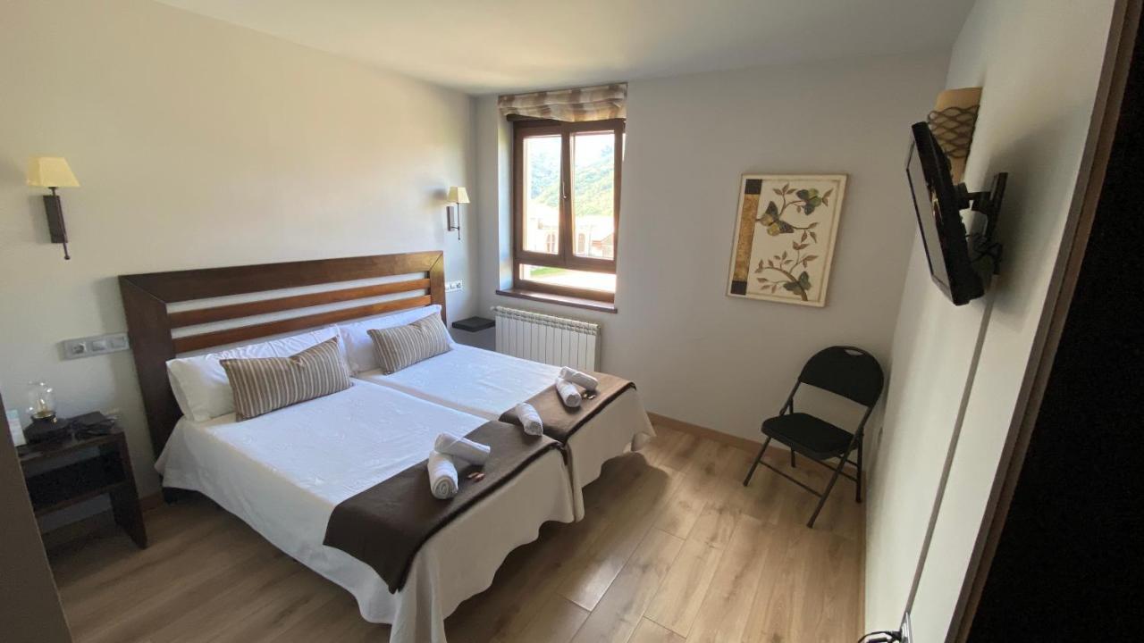 Hotel La Cuna Del Sella Осеха-де-Сахамбре Екстер'єр фото