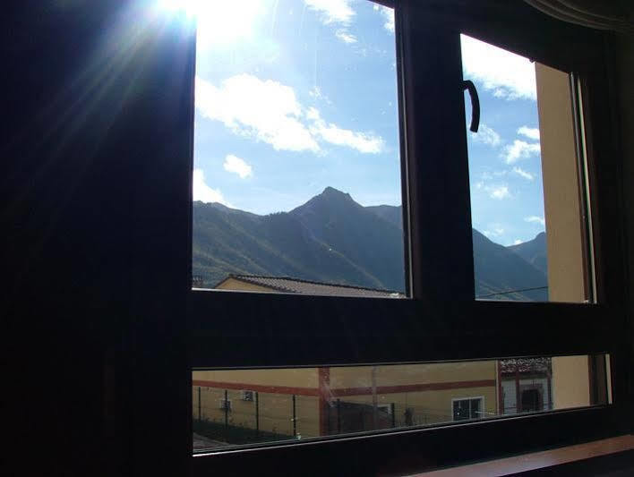Hotel La Cuna Del Sella Осеха-де-Сахамбре Екстер'єр фото
